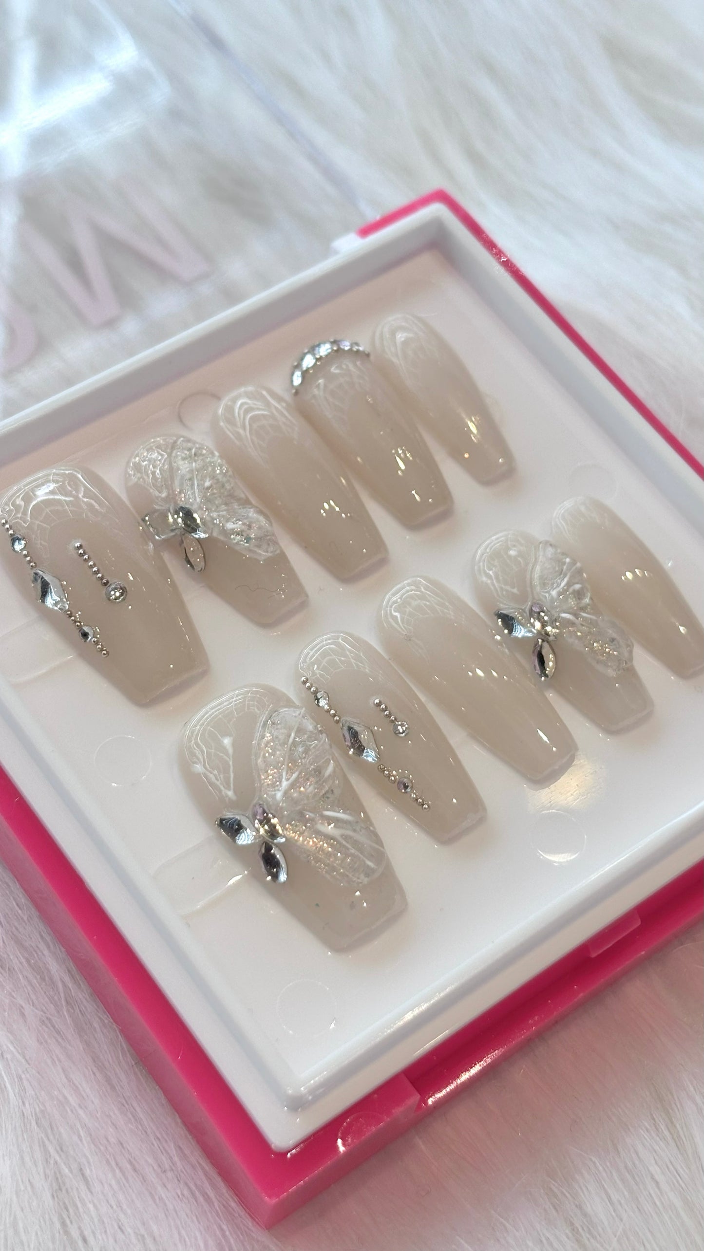 POM - Ivory Glamour